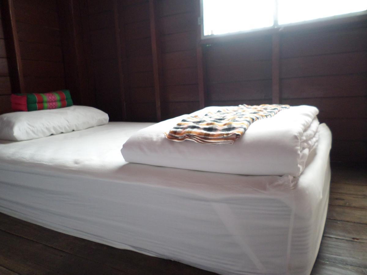 Baanwealaa Guesthouse (Adults Only) شيانغ ماي المظهر الخارجي الصورة